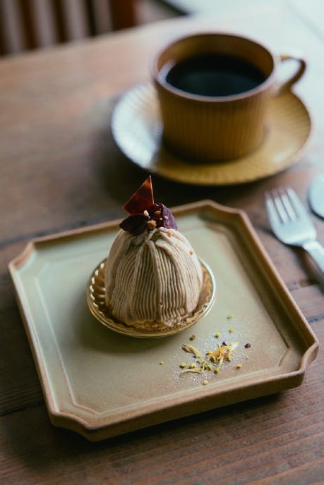 Mont Blanc cake and coffee