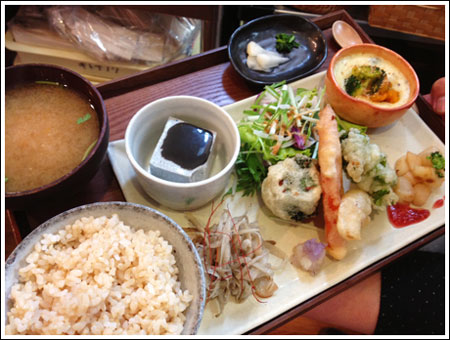 季節のお野菜フリッター 塩麹おろし添え